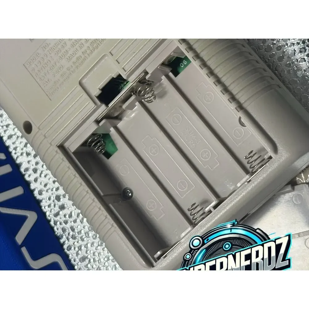 Original gameboy dmg in box! Amazing condition!